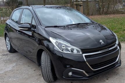 Peugeot 208 52.000 km 6.999 &euro; Enger 32130