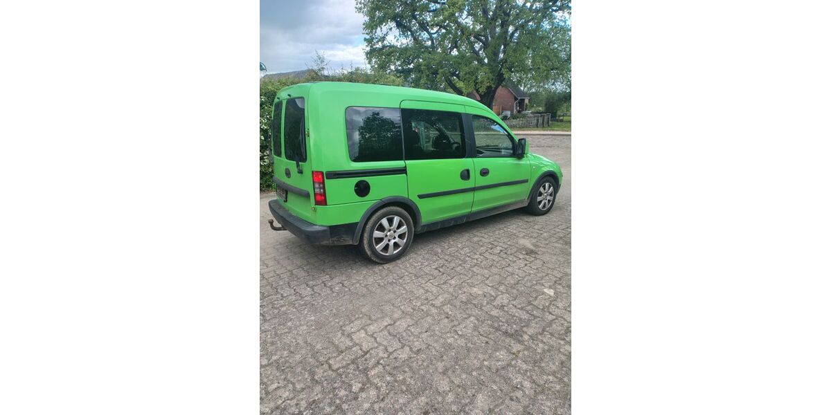 Opel Combo 329.383 km 1.950 &euro; Bad Oldesloe 23843