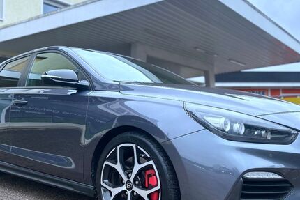 Hyundai i30 93.000 km 19.000 &euro; Losheim am See 66679