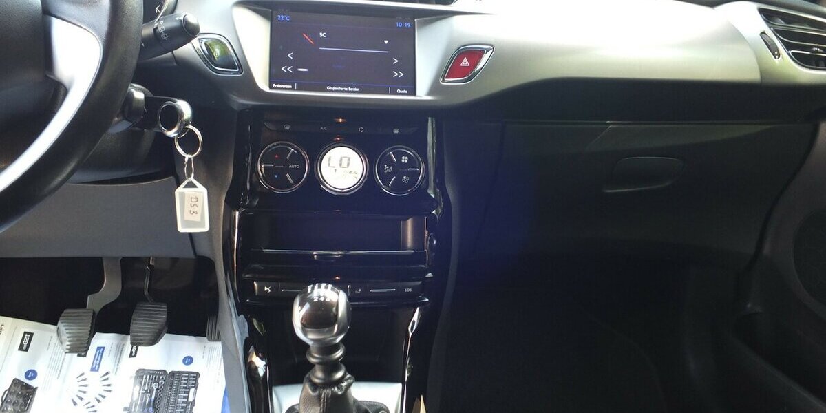 DS Automobiles DS3 WM 2026: SO CHIC KLIMAAUTOMATIK 138.915 km 6.204 &euro; Köln 50858