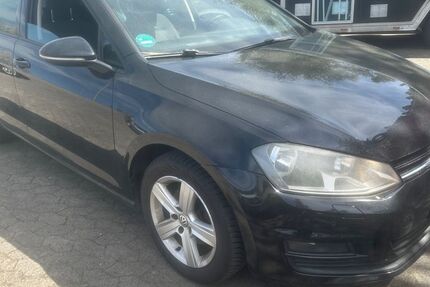 VW Golf 327.000 km 2.800 &euro; Hof 95028