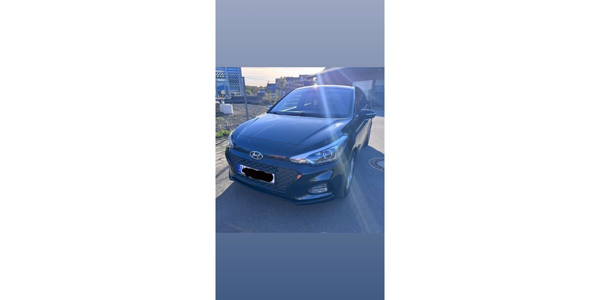 Hyundai i20 93.000 km 9.500 &euro; Wuppertal 42105