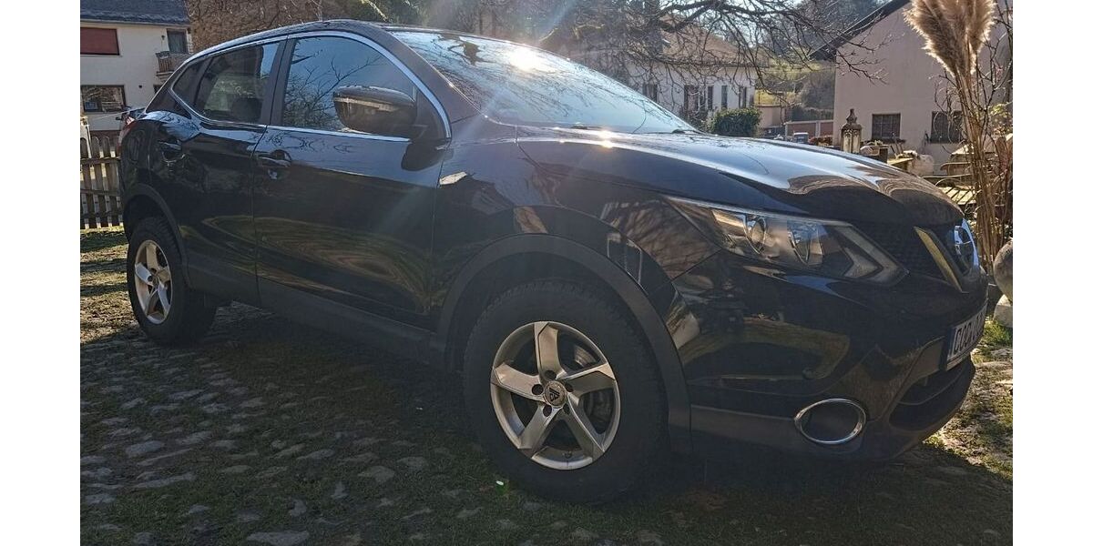 Nissan Qashqai 142.000 km 9.490 &euro; Alflen 56828