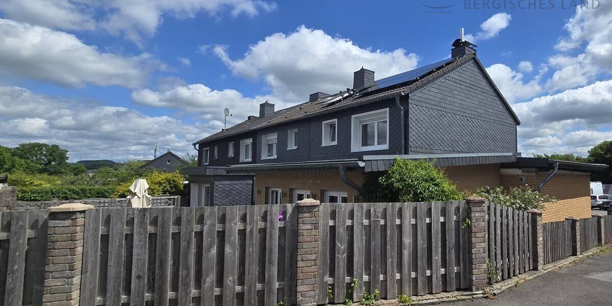 Reihenendhaus Hückeswagen Innenstadt - 4 Zimmer, 110 m&sup2;, 325.000&euro; | Angebot:21321687