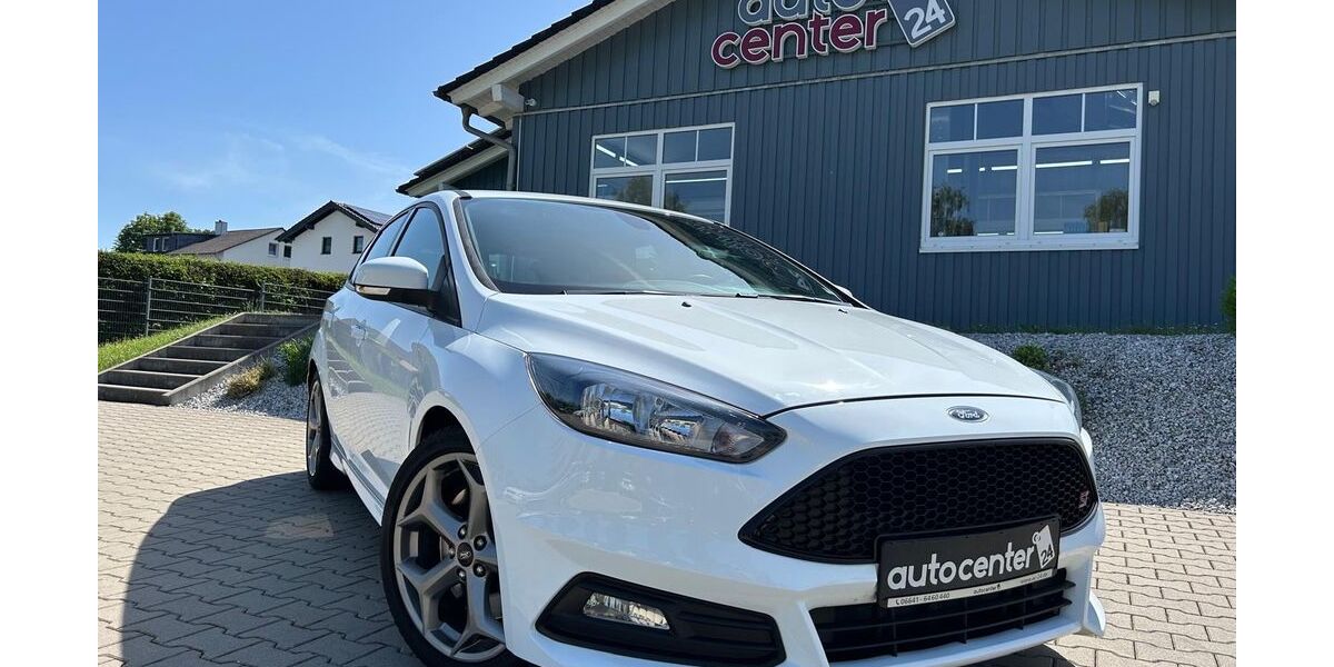 Ford Focus 99.914 km 11.980 &euro; Wartenberg-Angersbach 36367