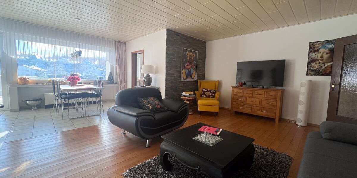 Etagenwohnung Neuenrade - 3 Zimmer, 91 m&sup2;, 121.000&euro; | Angebot:25454241
