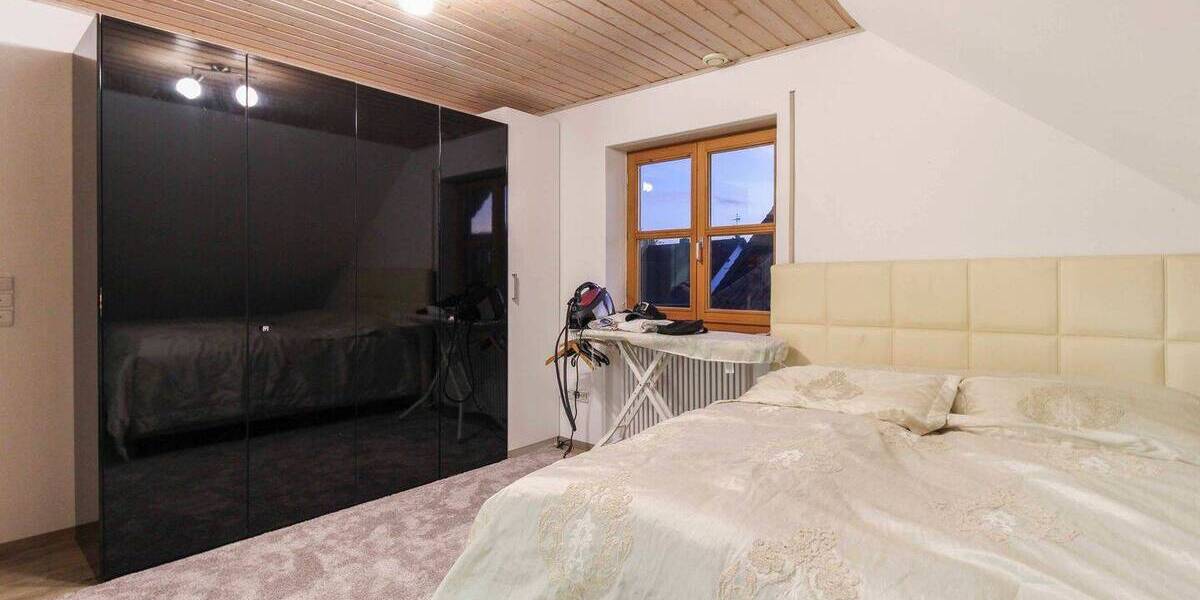 Doppelhaushälfte Affing Mühlhausen - 8 Zimmer, 320 m&sup2;, 1.099.000&euro; | Angebot:26378134