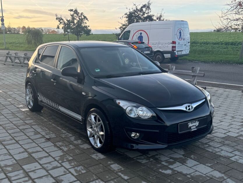 Hyundai i30 167.000 km 4.499 € Sindelfingen 71069