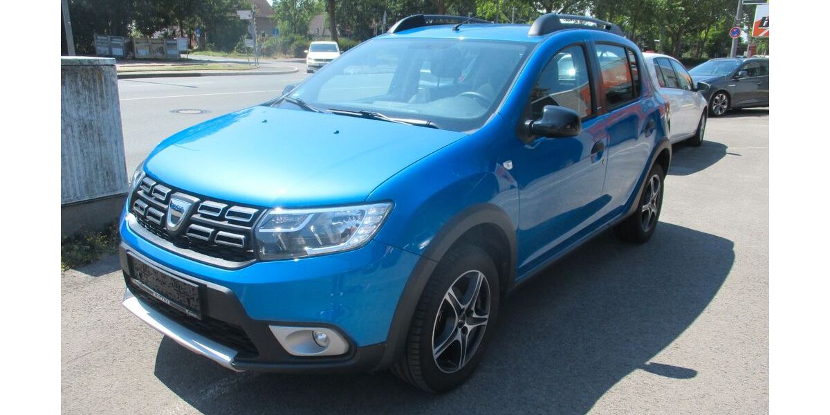 Dacia Sandero 85.000 km 7.990 &euro; Bad Salzuflen 32105