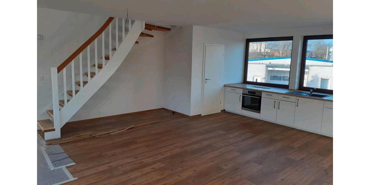 Dachgeschoßwohnung Oststeinbek - 2 Zimmer, 60 m&sup2;, 700&euro; | Angebot:26403073
