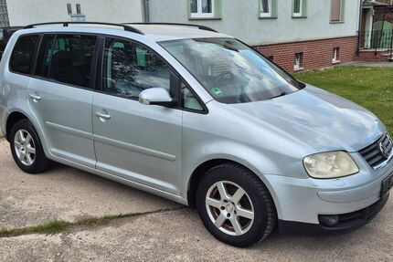VW Touran 337.000 km 1.299 &euro; Löwenberger Land OT Teschendorf 16775