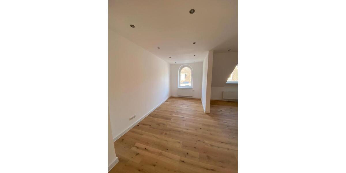 Dachgeschoßwohnung Koblenz - 4 Zimmer, 96 m&sup2;, 1.259&euro; | Angebot:26536288