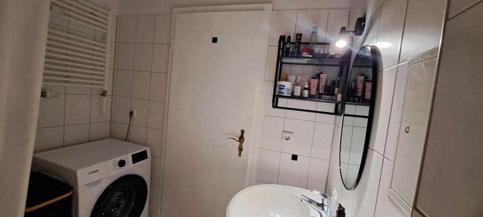 Stilvolle 2-Zimmer-Wohnung in der Altstadt – mit Möbelübernahme 2 zimmer