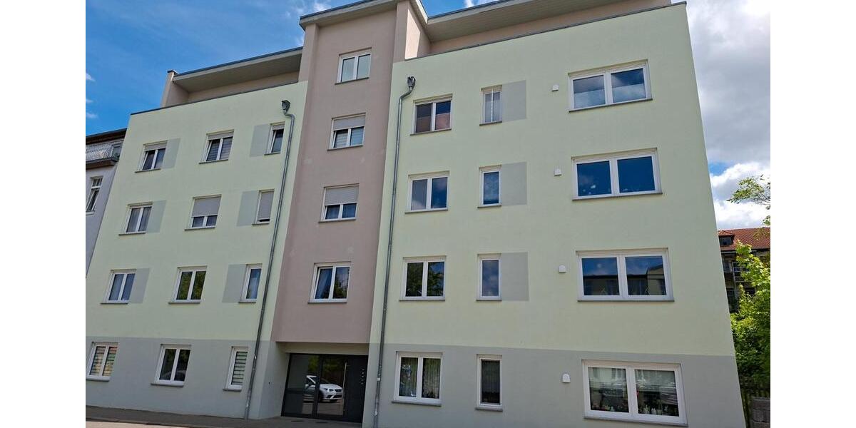 Dachgeschoßwohnung Apolda - 3 Zimmer, 96 m&sup2;, 900&euro; | Angebot:26675370