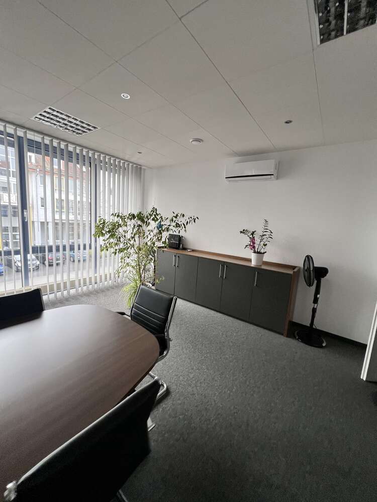 Büro in Dietzenbach 1.240 € 100 m²