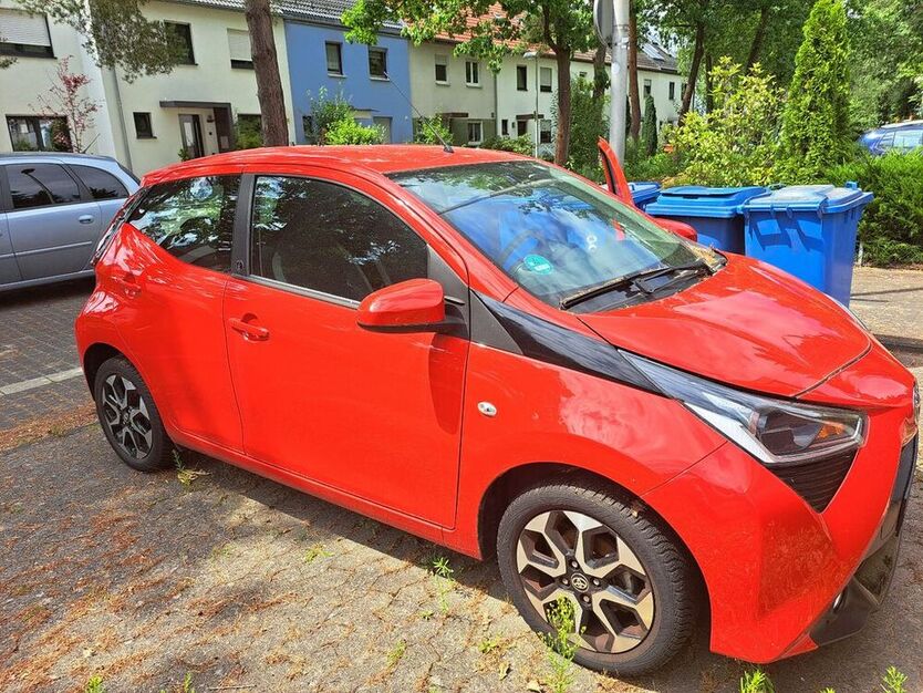 Aygo (X)