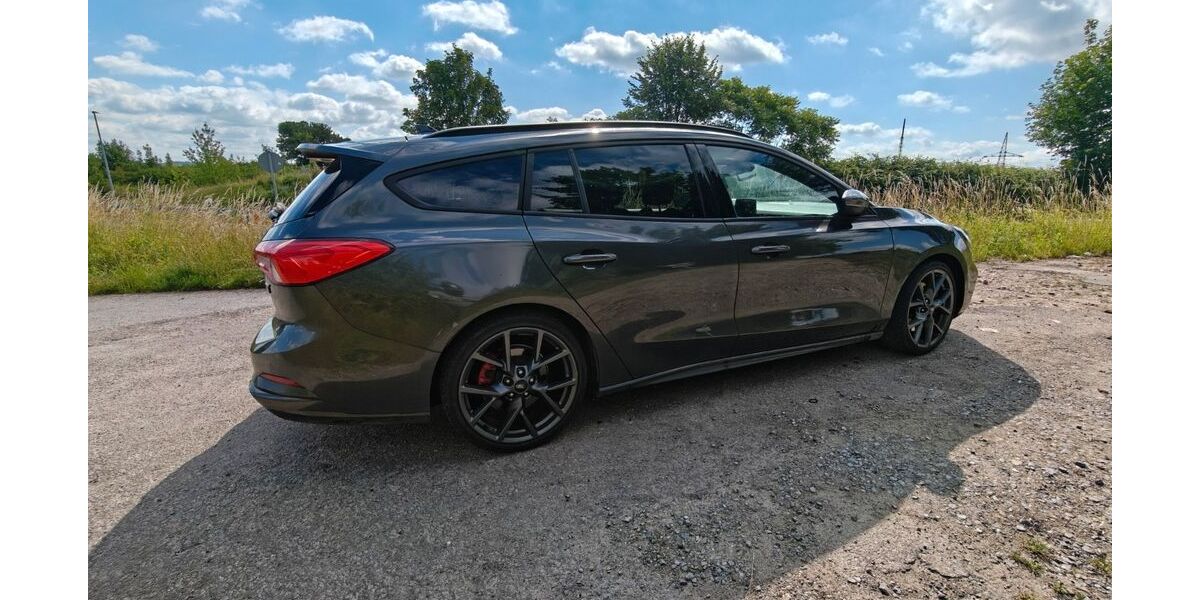 Ford Focus 72.500 km 22.000 &euro; Sinsheim 74889