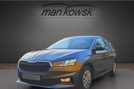 Skoda Fabia 1.010 km 18.990 &euro; Otterndorf 21762