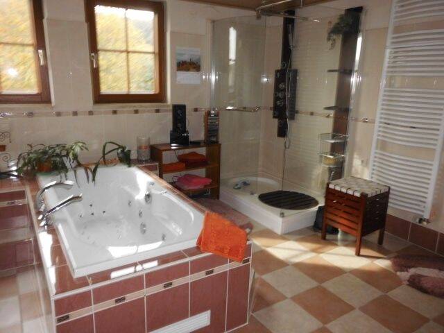 Einfamilienhaus Klingenthal Brunndöbra - 7 Zimmer, 135 m&sup2;, 85.000&euro; | Angebot:26391848