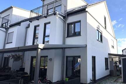 Haus Heusenstamm - 6.5 Zimmer, 230 m&sup2;, 985.000&euro; | Angebot:25049330