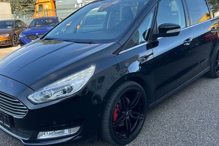 Ford Galaxy 171.400 km 13.950 € Trossingen 78647