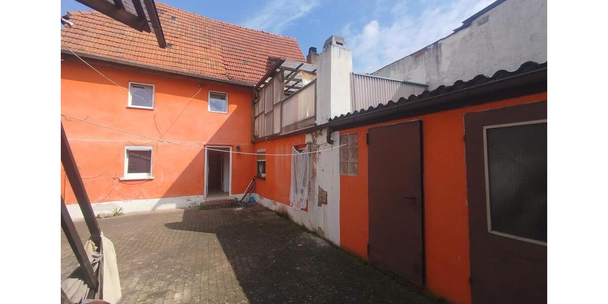 Mehrfamilienhaus, Wohnhaus Geldersheim - 9 Zimmer, 180 m&sup2;, 149.000&euro; | Angebot:27014385