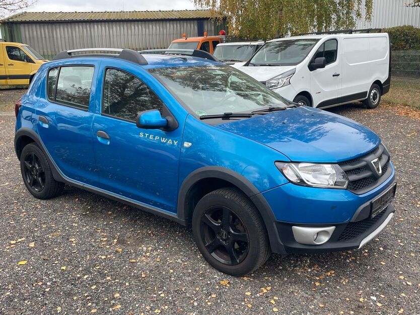 Dacia Sandero 139.000 km 6.250 € Hamburg 21107