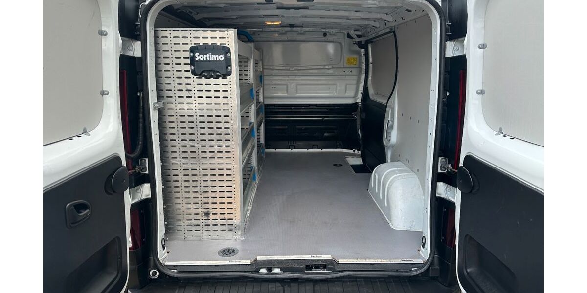 Opel Vivaro 47.998 km 16.490 &euro; Sindelfingen 71065