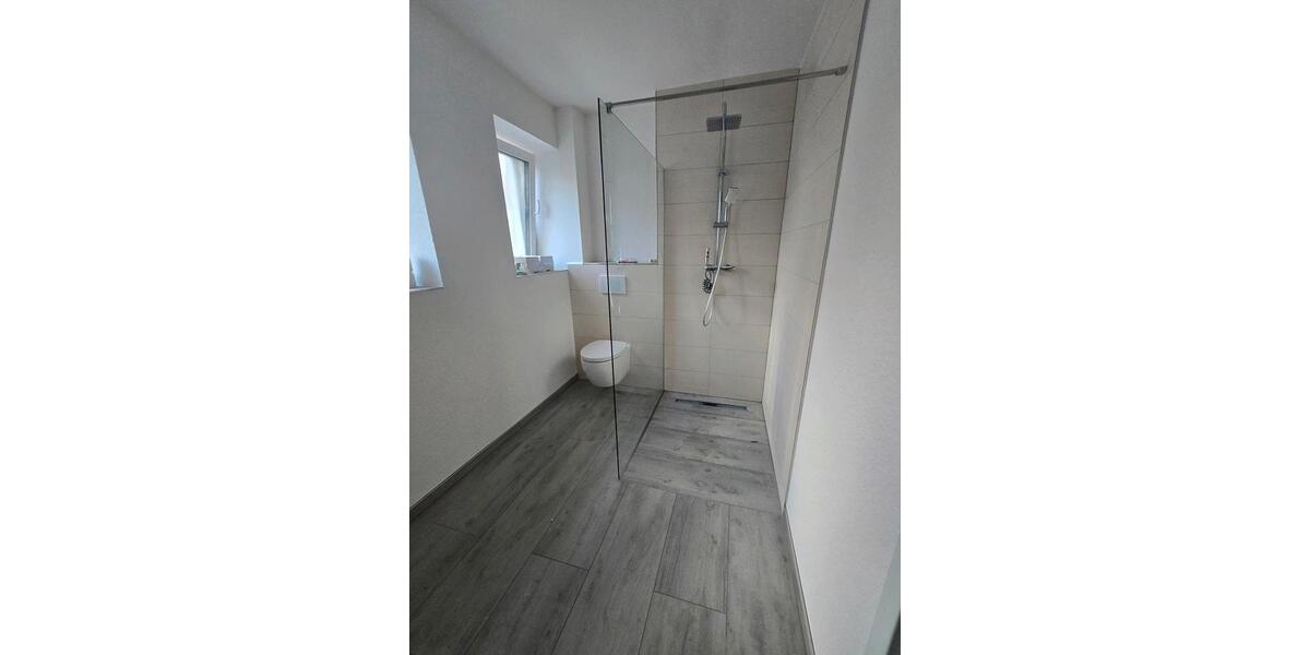 Etagenwohnung Wunstorf - 3 Zimmer, 100 m&sup2;, 1.450&euro; | Angebot:25569923