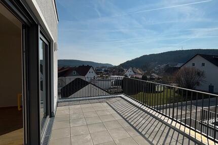 Wohnung Nabburg - 3 Zimmer, 92 m&sup2;, 1.065&euro; | Angebot:26531539