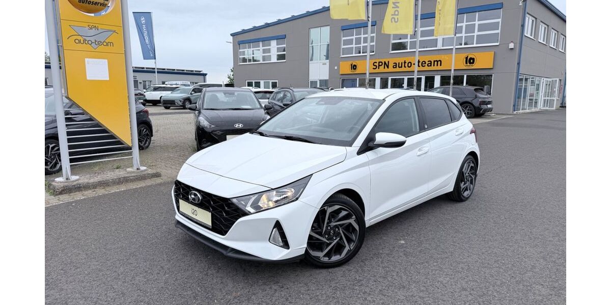 Hyundai i20 59.000 km 15.900 &euro; Laufeld 54533