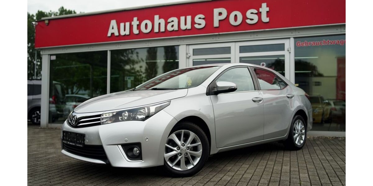 Toyota Corolla 73.481 km 12.399 &euro; Eisenhüttenstadt 15890