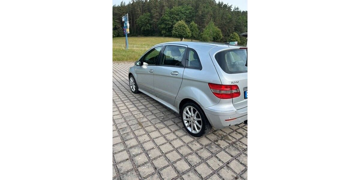 Mercedes-Benz B 200 208.500 km 2.450 &euro; Königsee 07426