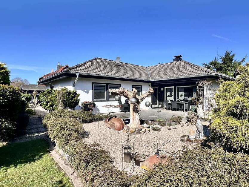 Haus zum Kaufen in Bad Zwischenahn- Petersfehn I 399.000 € 135 m²