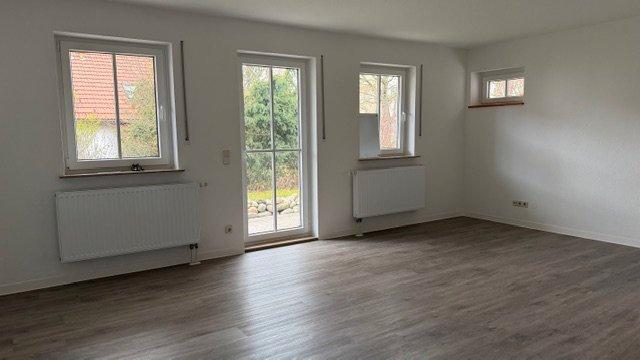 Erdgeschoßwohnung Klingenberg - 1 Zimmer, 40 m&sup2;, 280&euro; | Angebot:26135587