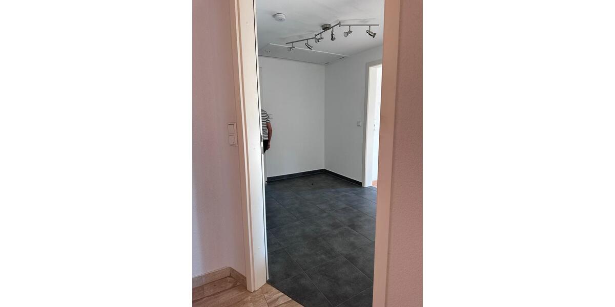 Etagenwohnung Remseck am Neckar - 5 Zimmer, 96 m&sup2;, 1.400&euro; | Angebot:26228292