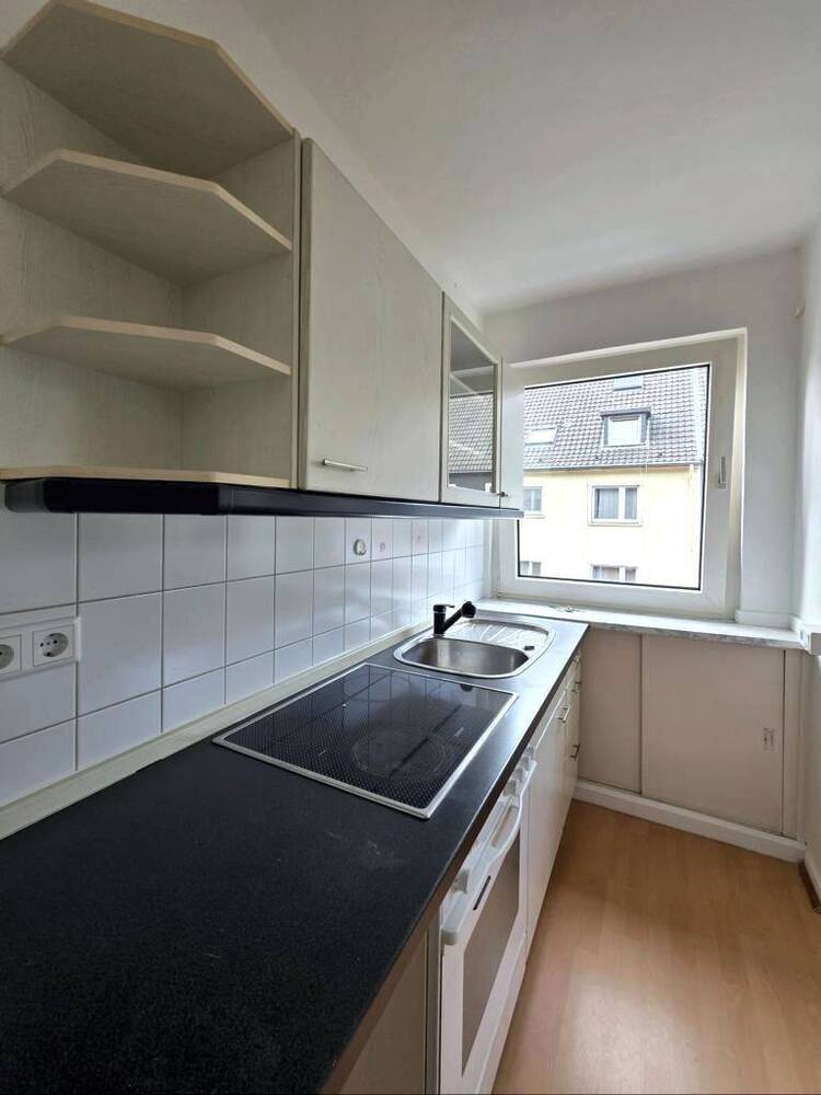 Frohnhausen: Schöne, ruhige 2,5-Zimmer-Wohnung mit EBK sucht neue Mieter