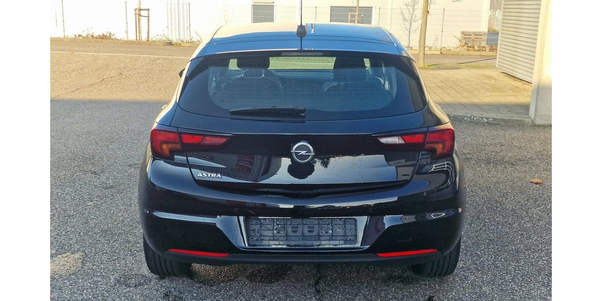 Opel Astra 1.5 D Edition Klimaautomatik NAVI LED 52.000 km 13.998 &euro; Landau 76829