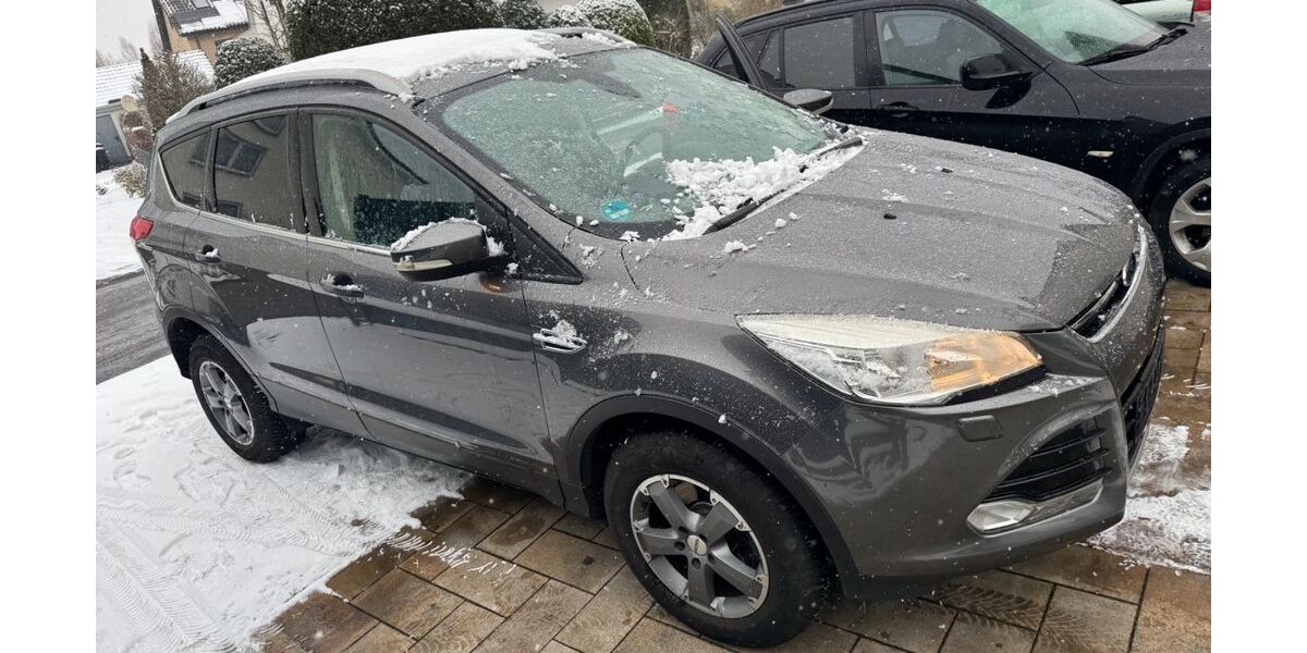 Ford Kuga 173.000 km 6.999 &euro; Versmold 33775