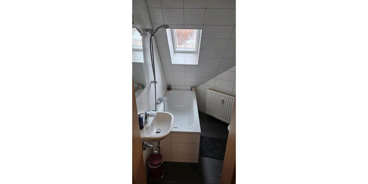 Dachgeschoßwohnung Jena - 3 Zimmer, 52 m&sup2;, 902&euro; | Angebot:25380067