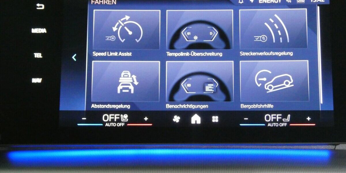 BMW X1 20d x-Line AHK,Leder,Kamera,Abstandstempomat 17.900 km 41.290 &euro; Landshut 84030