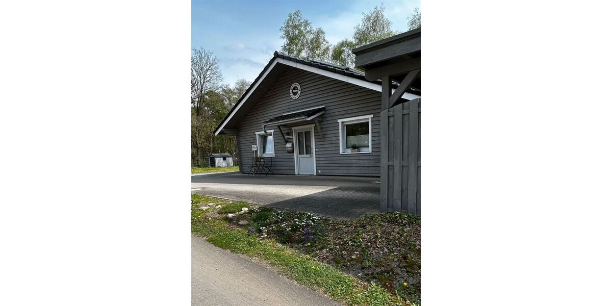 Gemütlichkeit trifft Natur: Blockhaus Bj. 2017 in TOP Waldlage mit hoher energetischer Ausstattung - Einfamilienhaus Steyerberg | Angebot:26197297