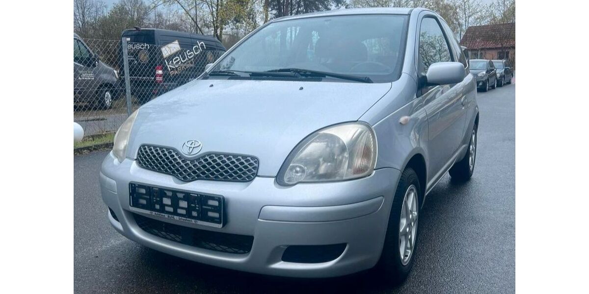 Toyota Yaris 139.000 km 2.800 &euro; Oberasbach 90522