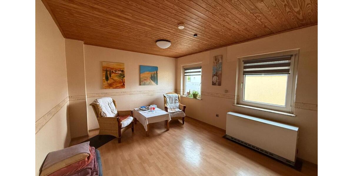 Einfamilienhaus Frielendorf - 10 Zimmer, 160 m&sup2;, 270.000&euro; | Angebot:26485533