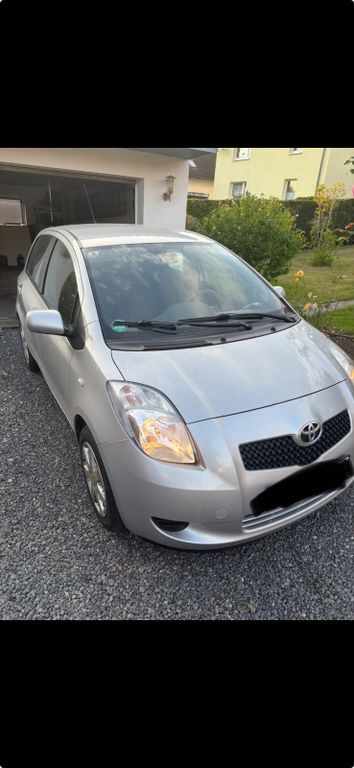 Yaris