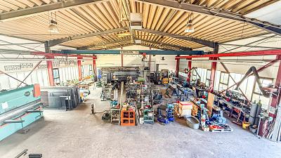 VIELSEITIGE UND FLEXIBLE GEWERBEIMMOBILIE - Gewerbeobjekt Wunstorf | Angebot:27067964