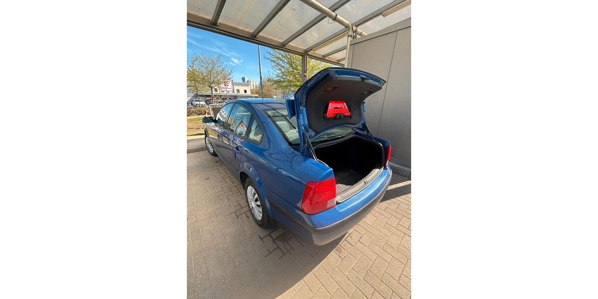 VW Passat 155.000 km 2.800 &euro; Rostock 18055