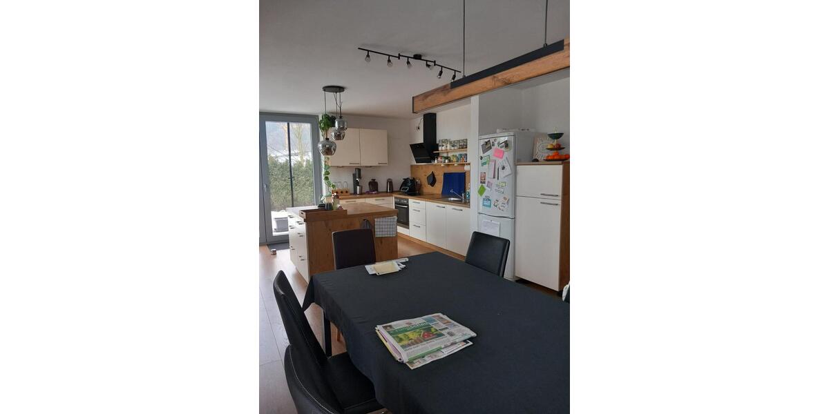Etagenwohnung Kelheim - 6 Zimmer, 151 m&sup2;, 1.100&euro; | Angebot:25350077