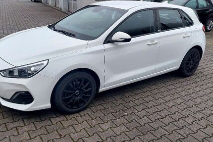 Hyundai i30 183.000 km 9.900 &euro; Mosbach 74821
