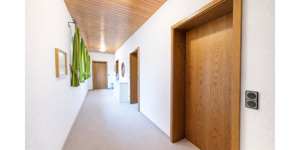 Mehrfamilienhaus, Wohnhaus Röthenbach an der Pegnitz Haimendorf - 9 Zimmer, 381 m&sup2;, 949.000&euro; | Angebot:26230052